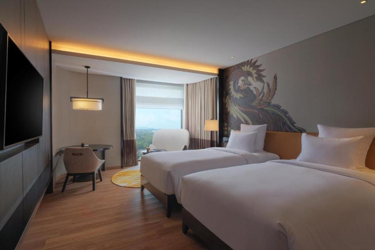 Pullman Grand