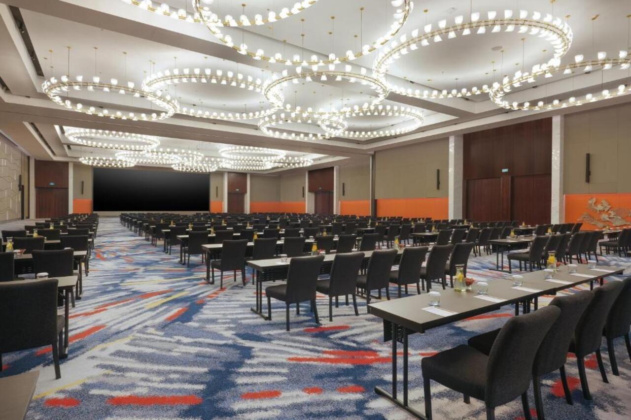 Hotel Pullman Grand 5*