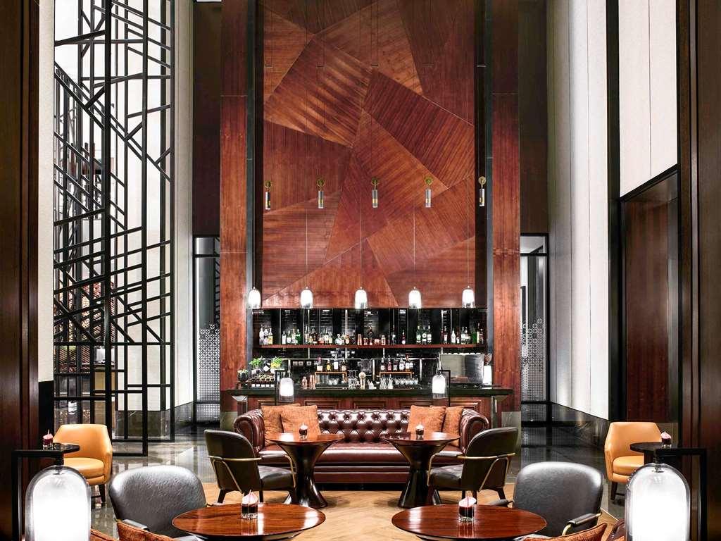 Pullman Grand