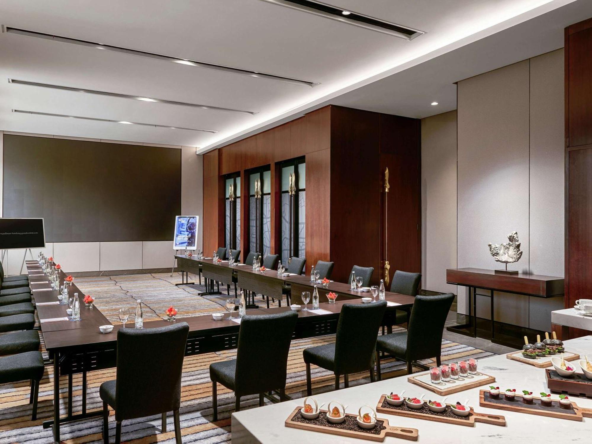 Pullman Grand Hotel Bandung