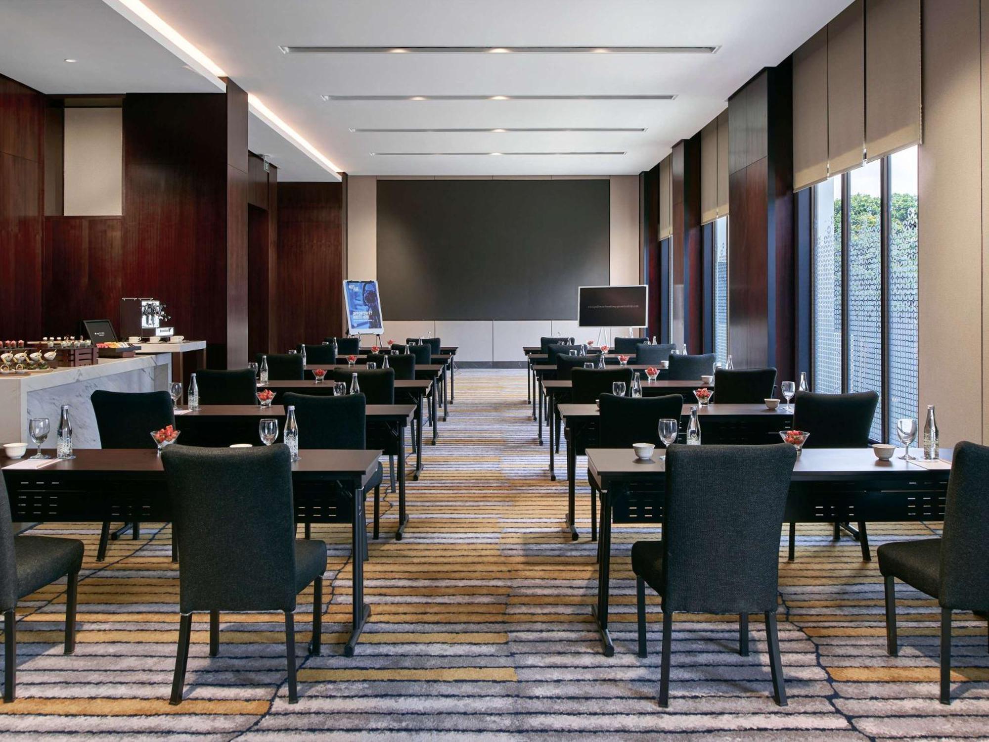 Pullman Grand 5*